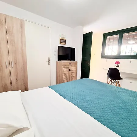 Piccolo Modern - Old Town